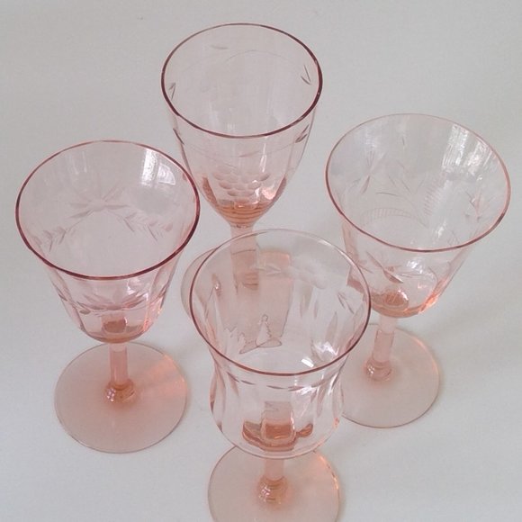 Dining S4 Elegant Mismatched Pink Depression Wine Glasses